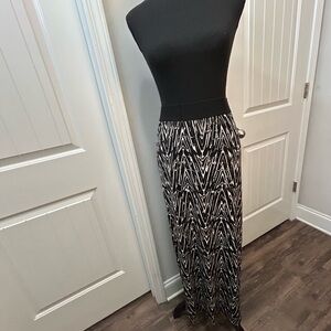 Alfani Black and White Geometric Pencil Skirt